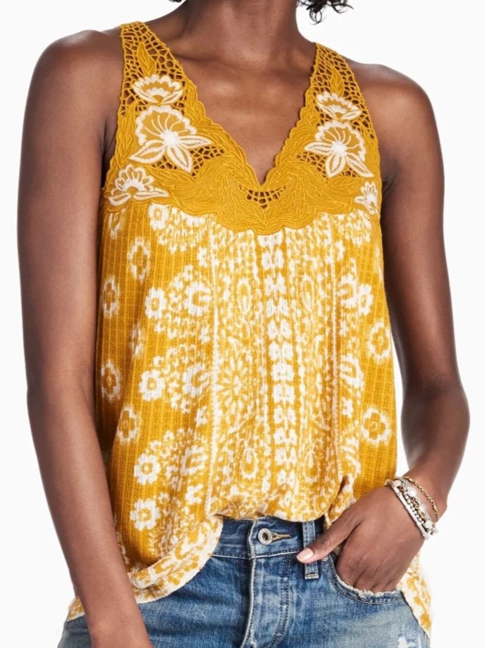 Lucky Brand Floral Tank Top Size M Boho Embroidered Mustard Yellow Festival Knit